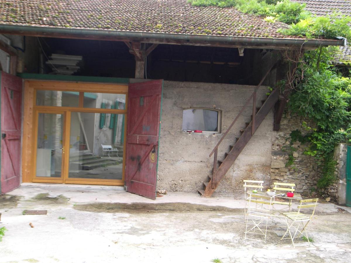 Grand Studio Et Jolies Chambres A Louer Passins Exteriér fotografie